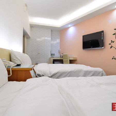 Yuh-Tarng Hotel Magong Exteriör bild